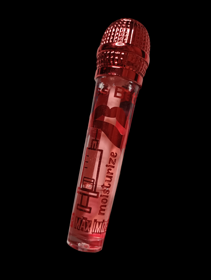 Miss Betty microphone lipgloss