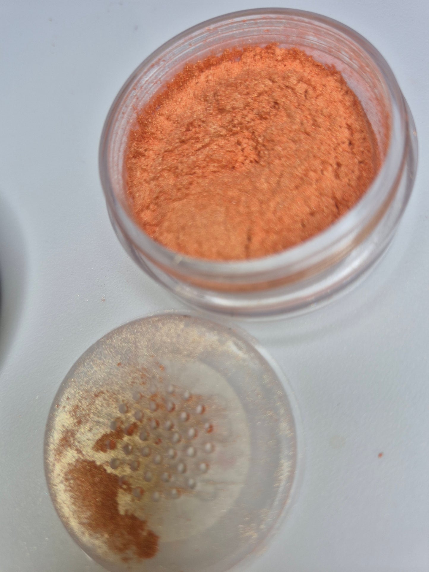 Blinding Loose highlight powder