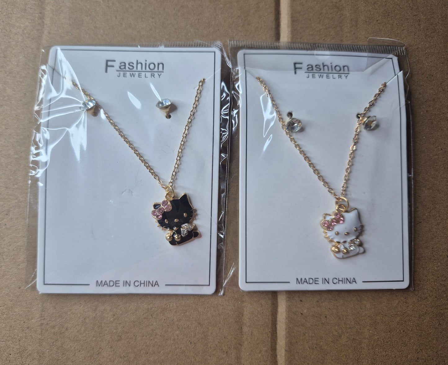 Hk Necklace sets
