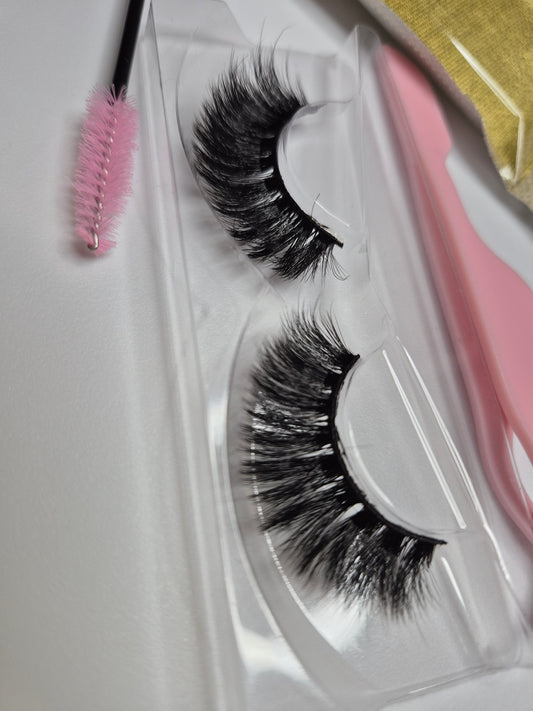 She's a Rebel Eyelash
