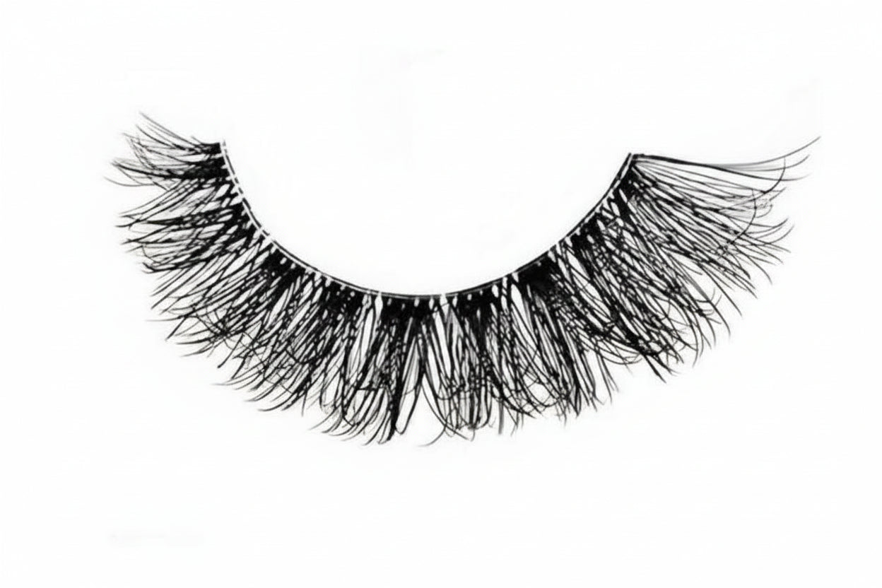 Sweetheart lash style Clearband